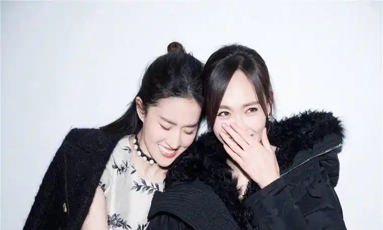 原创神仙友谊唐嫣为好姐妹刘亦菲庆生连续6年从不间断让人羡慕