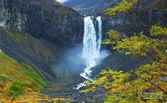 梯云峰,天豁峰 , 紫霞峰,锦屏峰 , 铁壁峰,观日峰 ,长白瀑布,长白山大