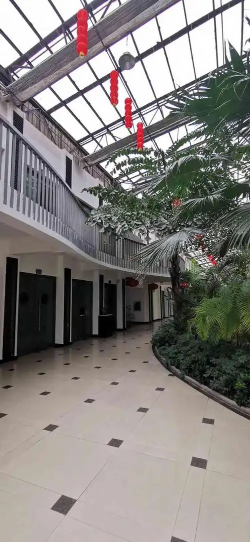 颐和尚景园林生态酒店(光谷店)