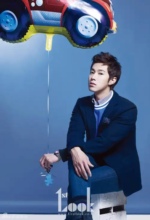 和声舞蹈组合,现以 a target="_blank" href="/item/郑允浩/329015"