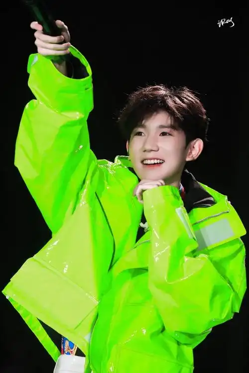 小绿衣就是我我就是你们的小绿衣98@tfboys-王源#王源看我们如何