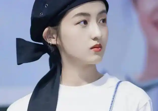 张子枫焉栩嘉分手内幕曝光粉丝惊呆分手后竟有这般操作