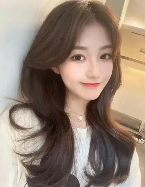 直发刘海发型(2021发型风向标)