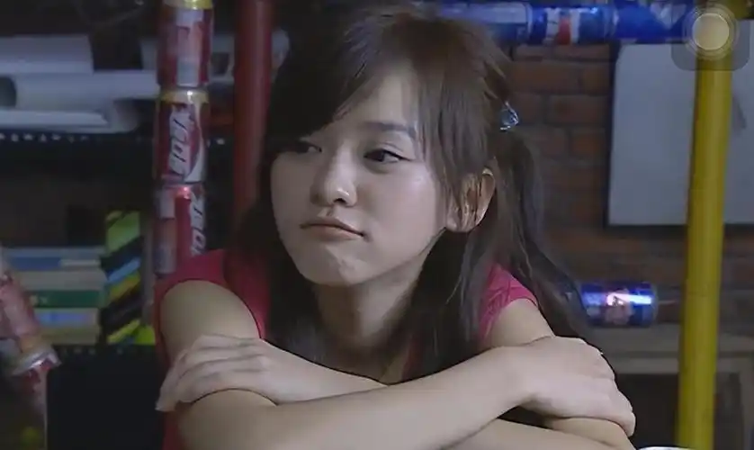 陈意涵,大概要追溯到当年那部披着"励志"外衣的青春偶像剧《奋斗》