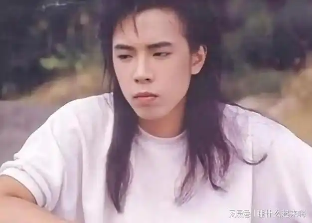 如今才懂曾深爱周星驰的朱茵为何转头就嫁给穷小子黄贯中