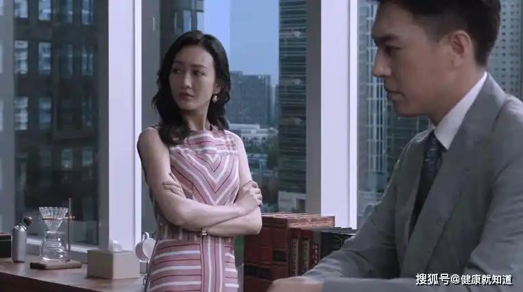 原创靳东王鸥同框,这对cp太意难平了