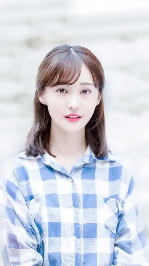 事件过程2021年1月18日,郑爽的前男友张恒在微博发长文否认诈骗潜逃