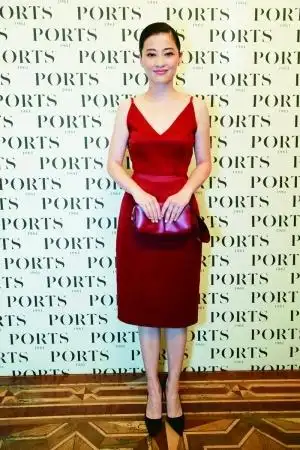 梅婷身高: 166cm体重: 47kg