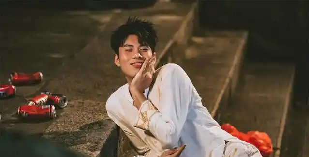 羞羞的铁拳精彩的表演让我露出真心实意的笑