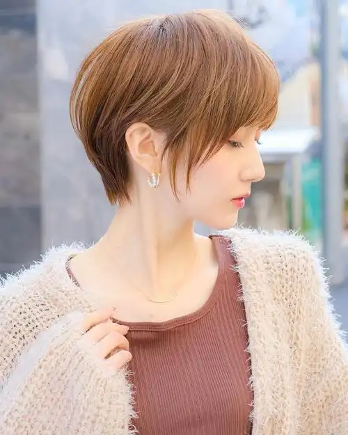 追求个性的女生