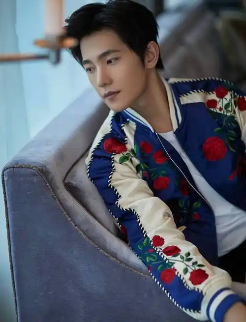 杨洋再传绯闻,情史比作品还精彩,涉及乔欣张天爱,王楚然被遗忘