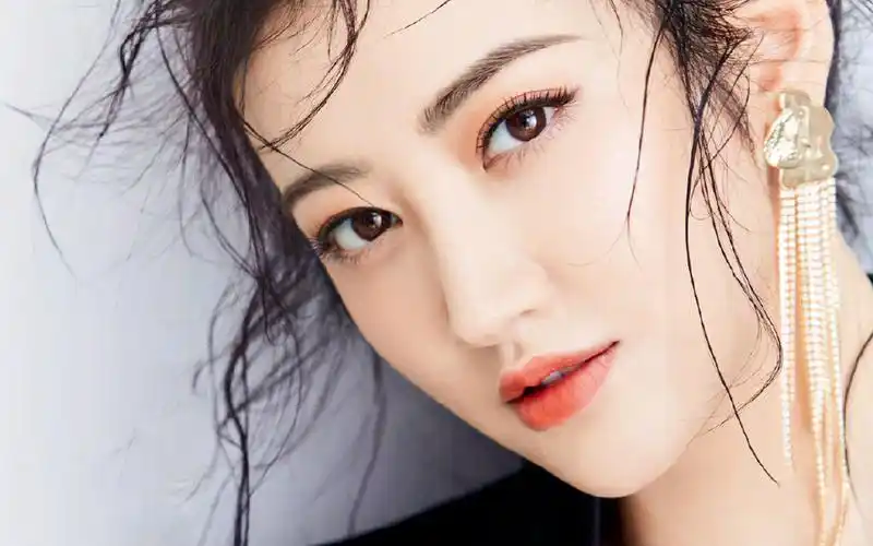 景甜时尚养眼写真桌面壁纸