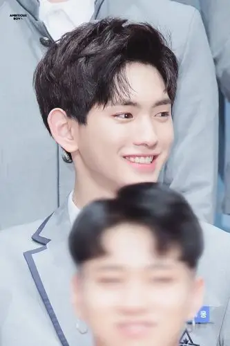 男版produce101 李义雄 cr.logo