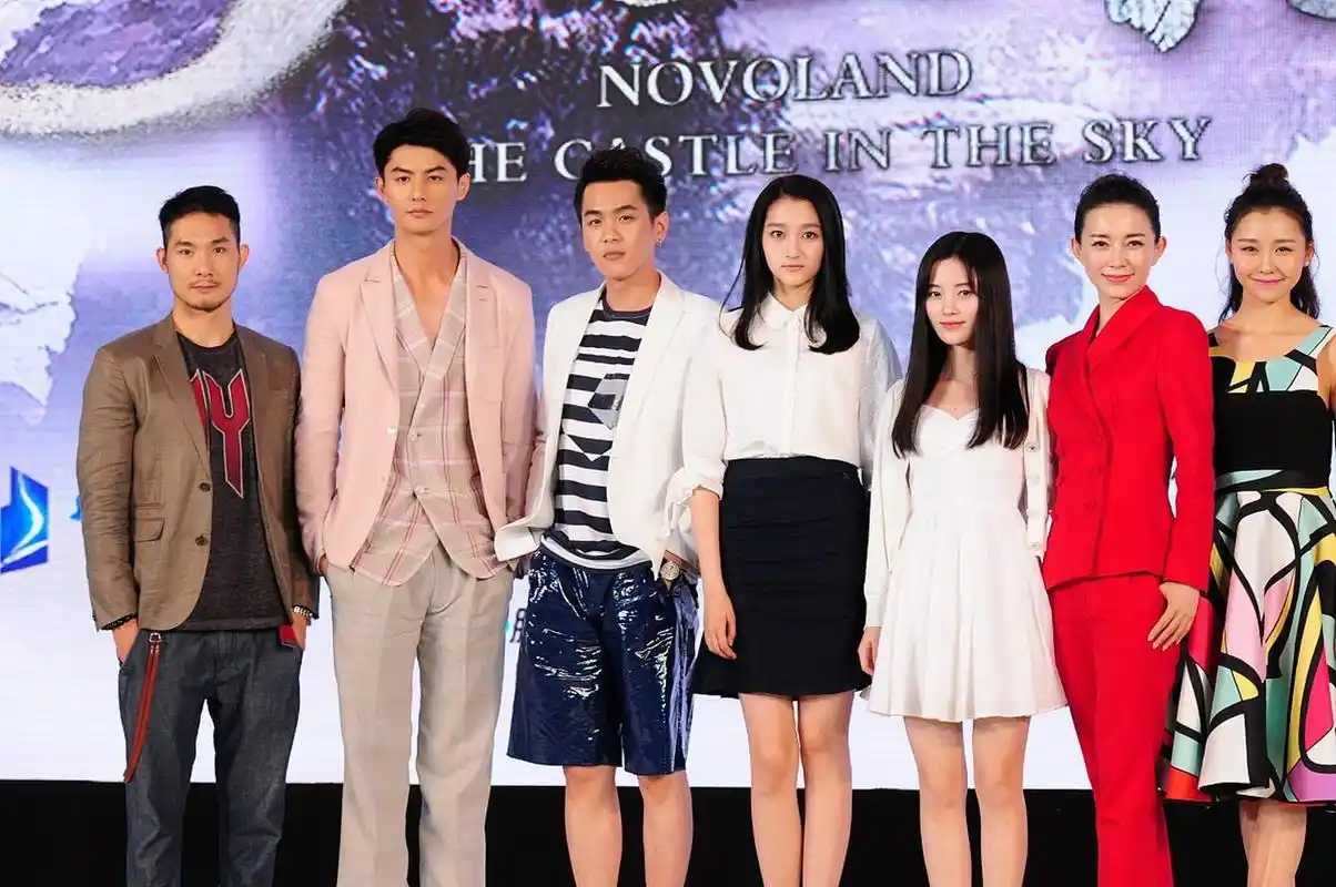 鞠婧祎有种邻家女孩的气质!#我们都爱聊八卦