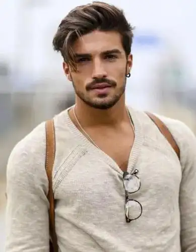 留胡子邋遢看看白宇肖战的胡须造型