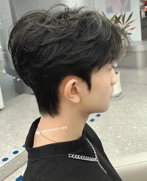 烫卷发型纹理清晰自然#西安男士发型设计令掌柜精致感满满的韩式发型