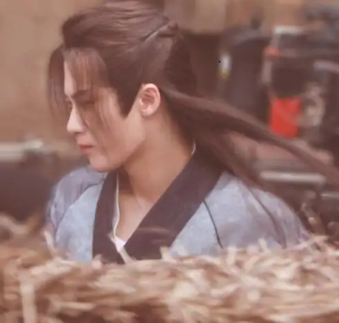 烽火流金顾昀的眼睛和耳朵是怎么回事