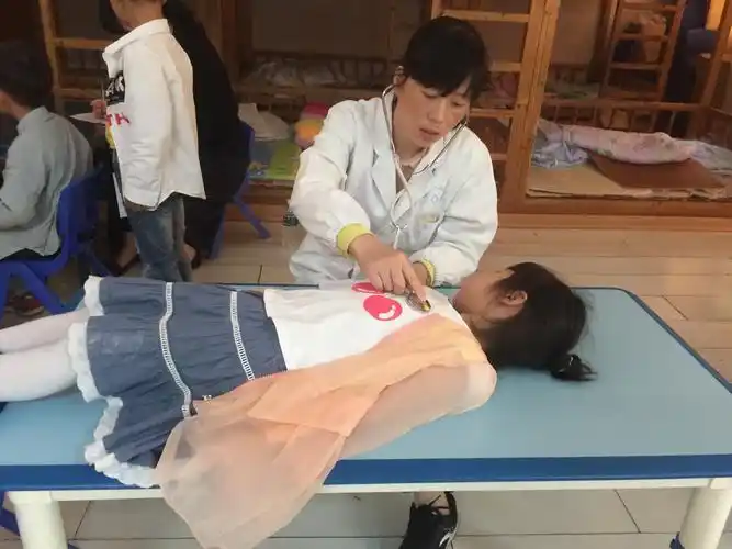 我最勇敢——大风车幼儿园健康体检