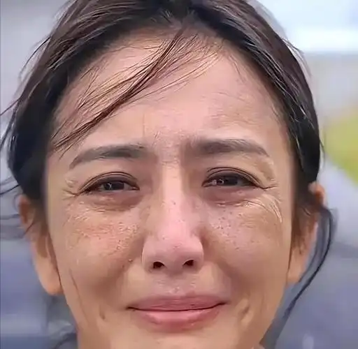 卸妆后判若两人的明星