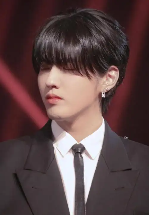 岳阳华容放暑假应该送孩子去军事夏令营