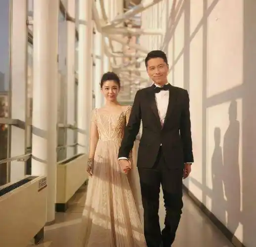 李小萌:15岁出道,被丈夫视作珍宝,拍戏多年一次吻戏都没接过