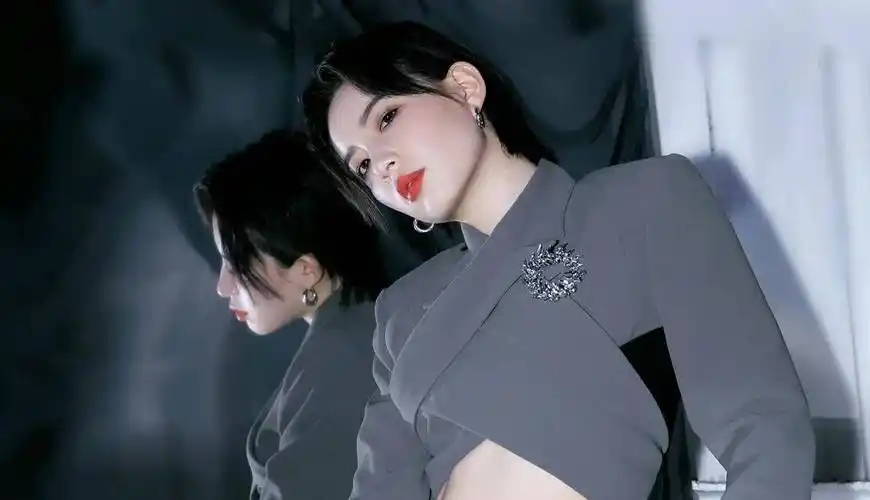 11年后再看李斯丹妮,从备受质疑到成为天娱一姐,她对自己多狠?