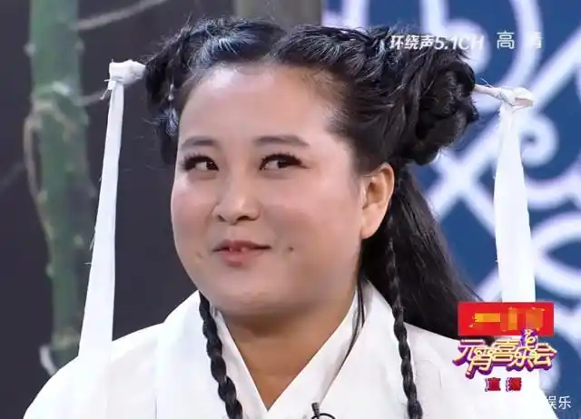 贾玲不止情商高,模仿也是一绝,这些造型让人笑到肚子疼