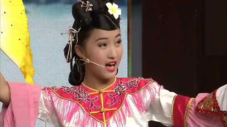 二人转正戏《猪八戒拱地》