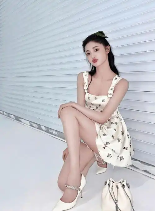 周洁琼的圆规腿有多绝当她穿上三分裤女生都自闭了