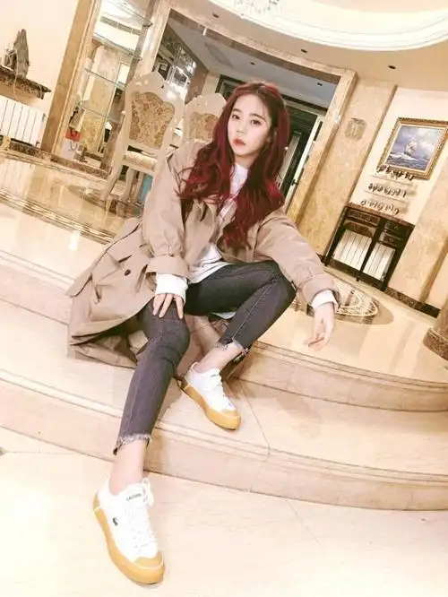 张紫宁太美了吧羽毛纱裙造型清新又唯美这是什么神仙气质啊