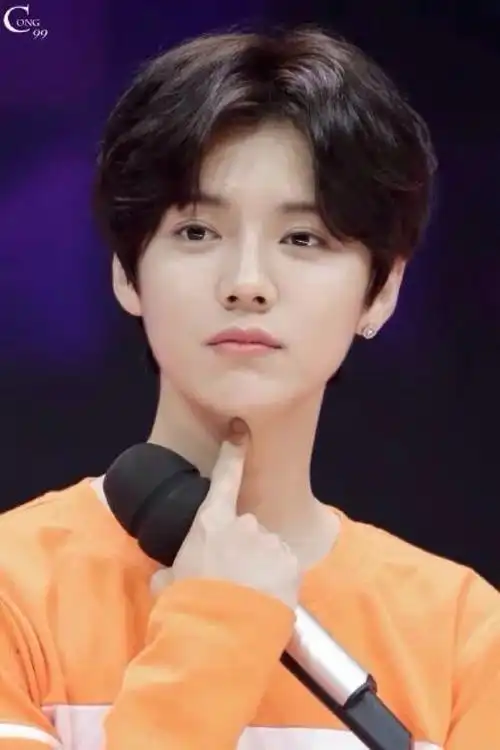 鹿晗(快本录制)-堆糖,美好生活研究所