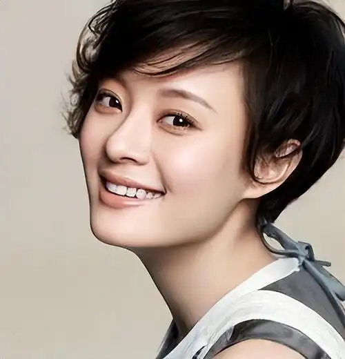 在30岁的年纪,她已经拥有了数以亿元计的财富.