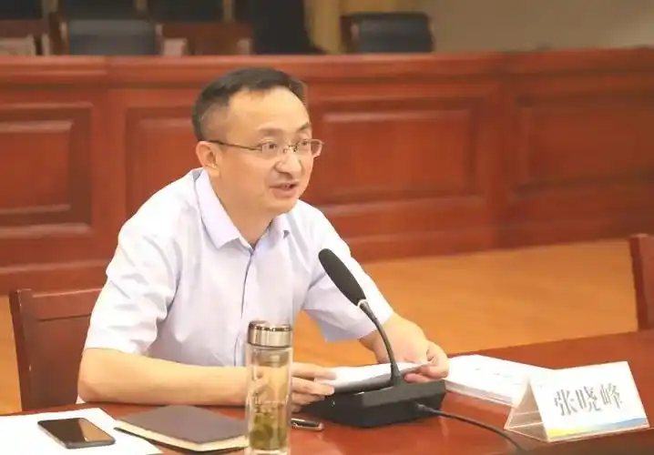 县委书记张晓峰讲话