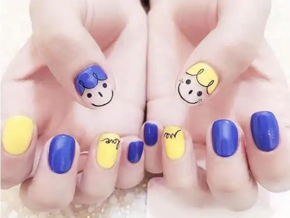 短指甲美甲图片2021新款(30款不同美甲款式汇总) - 紫河马网