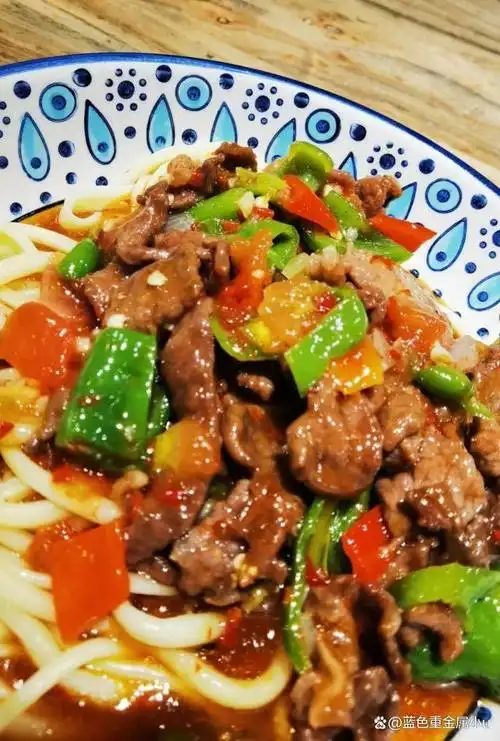 新疆人的家常——拌面