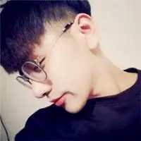 乖巧韩系戴眼镜男生头像