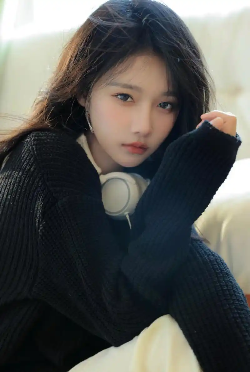 宋昕冉这神态与颜值堪称纯欲天花板,比那些网红还诱人,太迷人了!