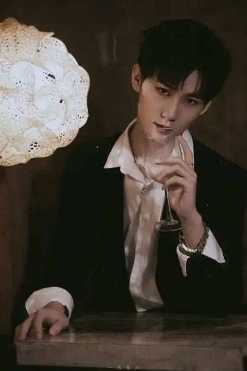 我觉得就没什么问题"『张真源心桥好听zzy真诚待人』张真源帅 张真源