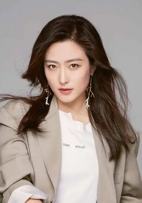 徐百慧:曾是胡歌荧幕初恋女友,出道18年零绯闻,40岁仍风韵犹存_演艺