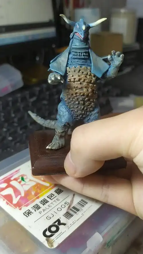 泰罗奥特曼液体怪兽扭蛋重涂