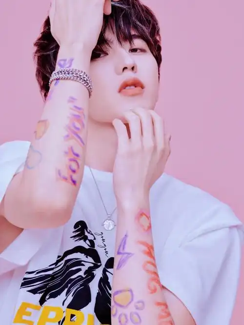 蔡徐坤粉色记忆