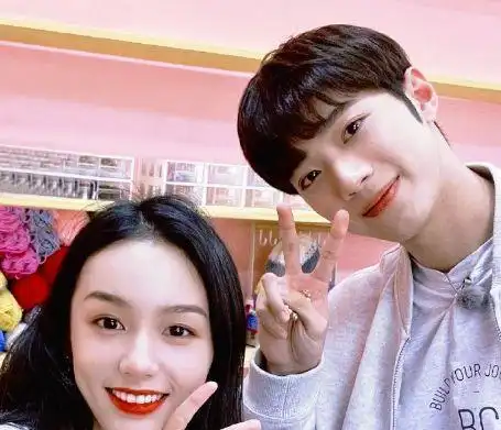 网友爆料赖冠霖和周也cp成真下周即将公开恋情