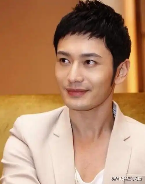 黄晓明和杨颖在今年年初宣布离婚了