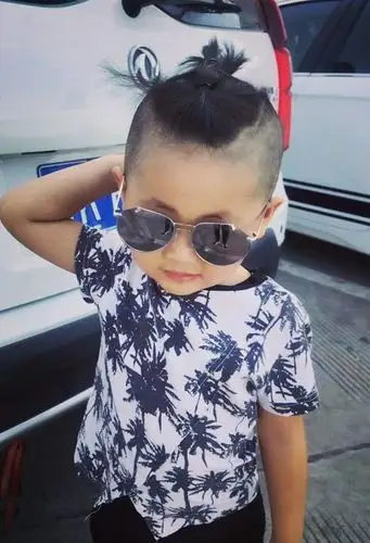 4岁男宝宝发型图片大全 阳光活泼孩子短发造型