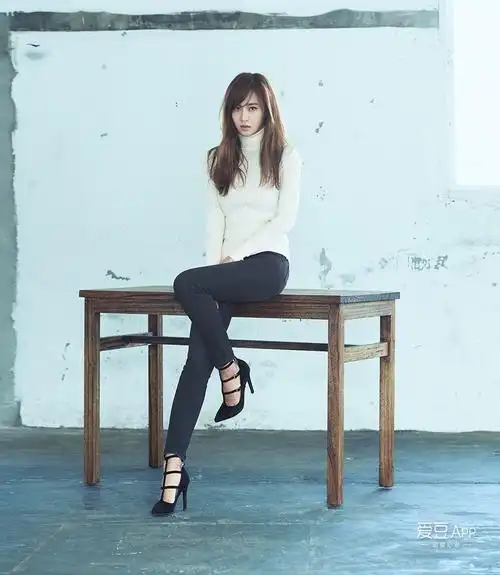 [少女时代][分享]160910 yuri牛仔裤最新代言宣传图