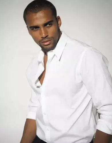 超好看的英国黑人男模 remy clerima,我的天菜!