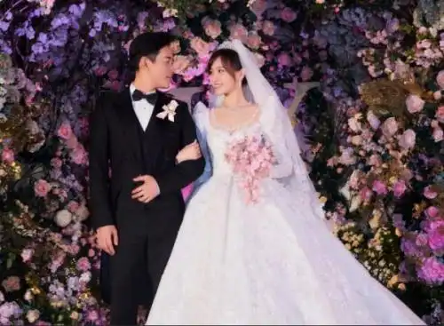 首页 明星故事  全场备受瞩目的还有一顶唐嫣婚礼珠宝同款王冠