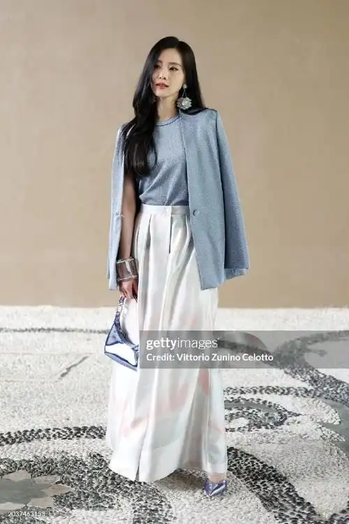 米兰时装周##刘诗诗高腰裙##刘诗诗米兰时装周