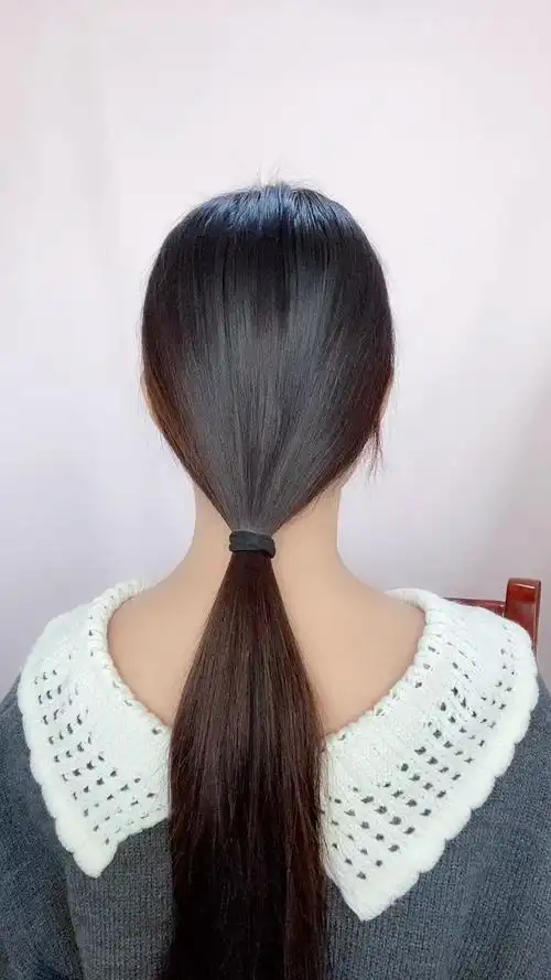 洋气气质低马尾,头型饱满显温柔,明星同款发型