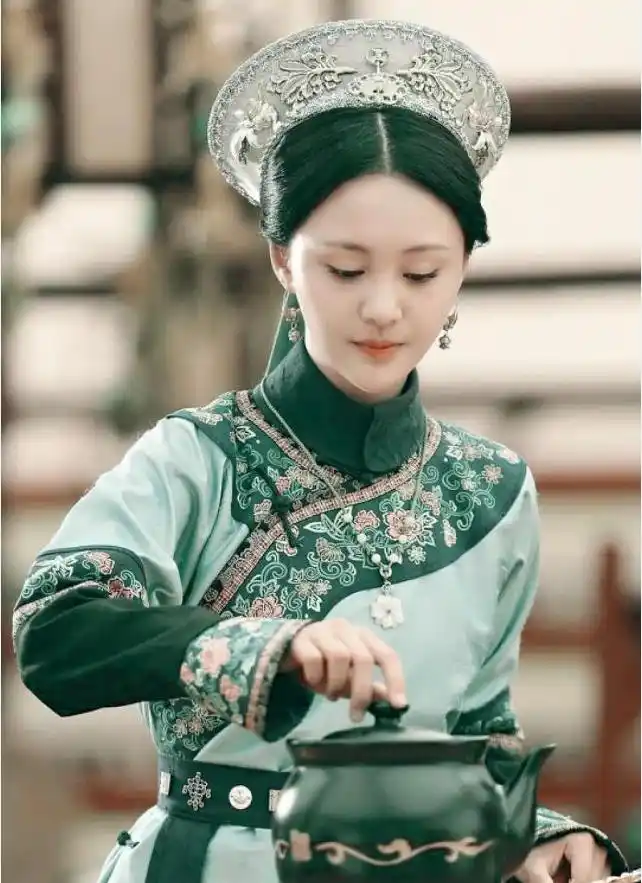 郑爽的古装造型可以说是很惊艳了,希望她多出演古装剧的角色